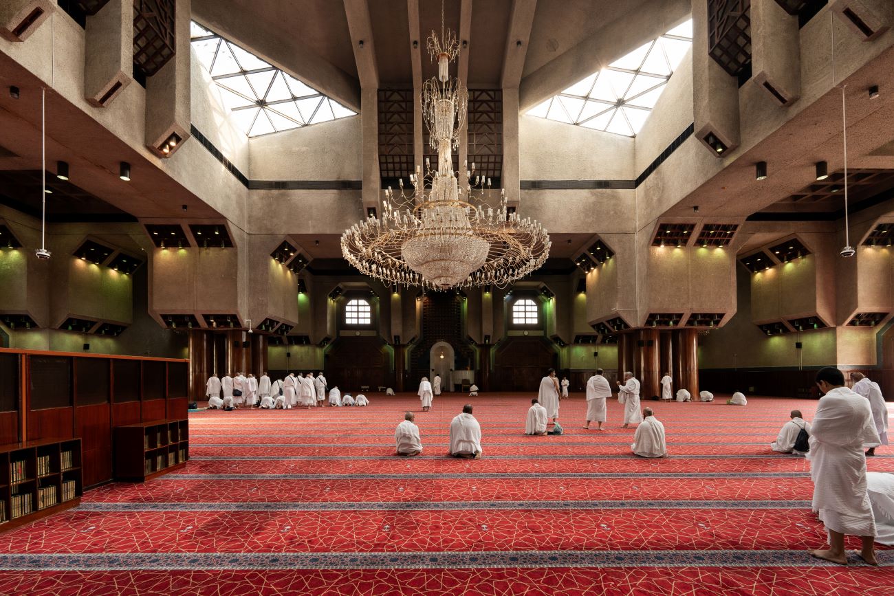 At-Tan‘im Mosque (Sayyida Aisha Mosque)